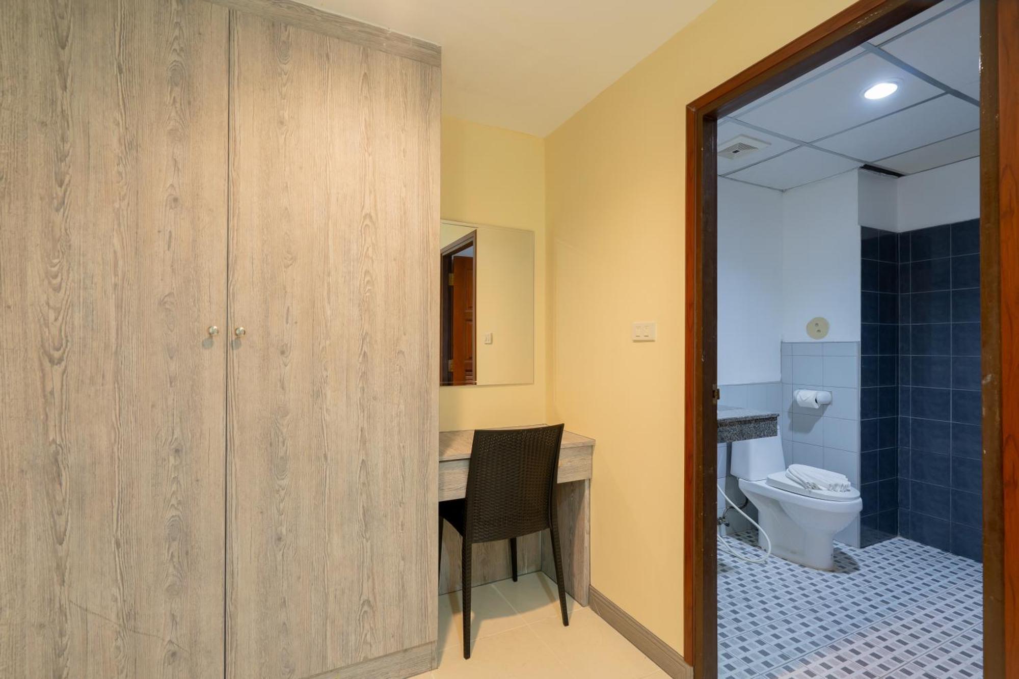 Square One Hotel Patong Dış mekan fotoğraf