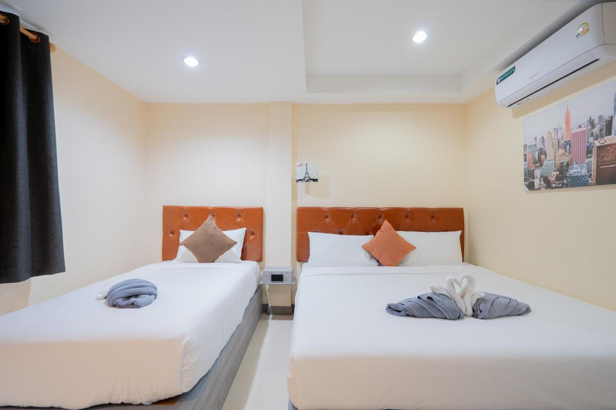 Square One Hotel Patong Dış mekan fotoğraf