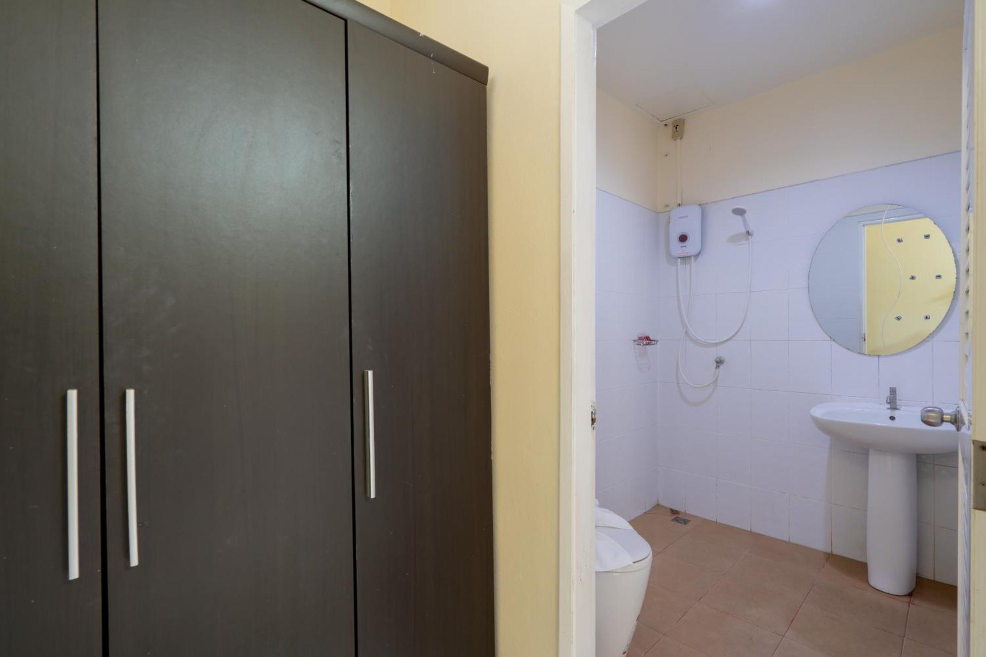 Square One Hotel Patong Dış mekan fotoğraf