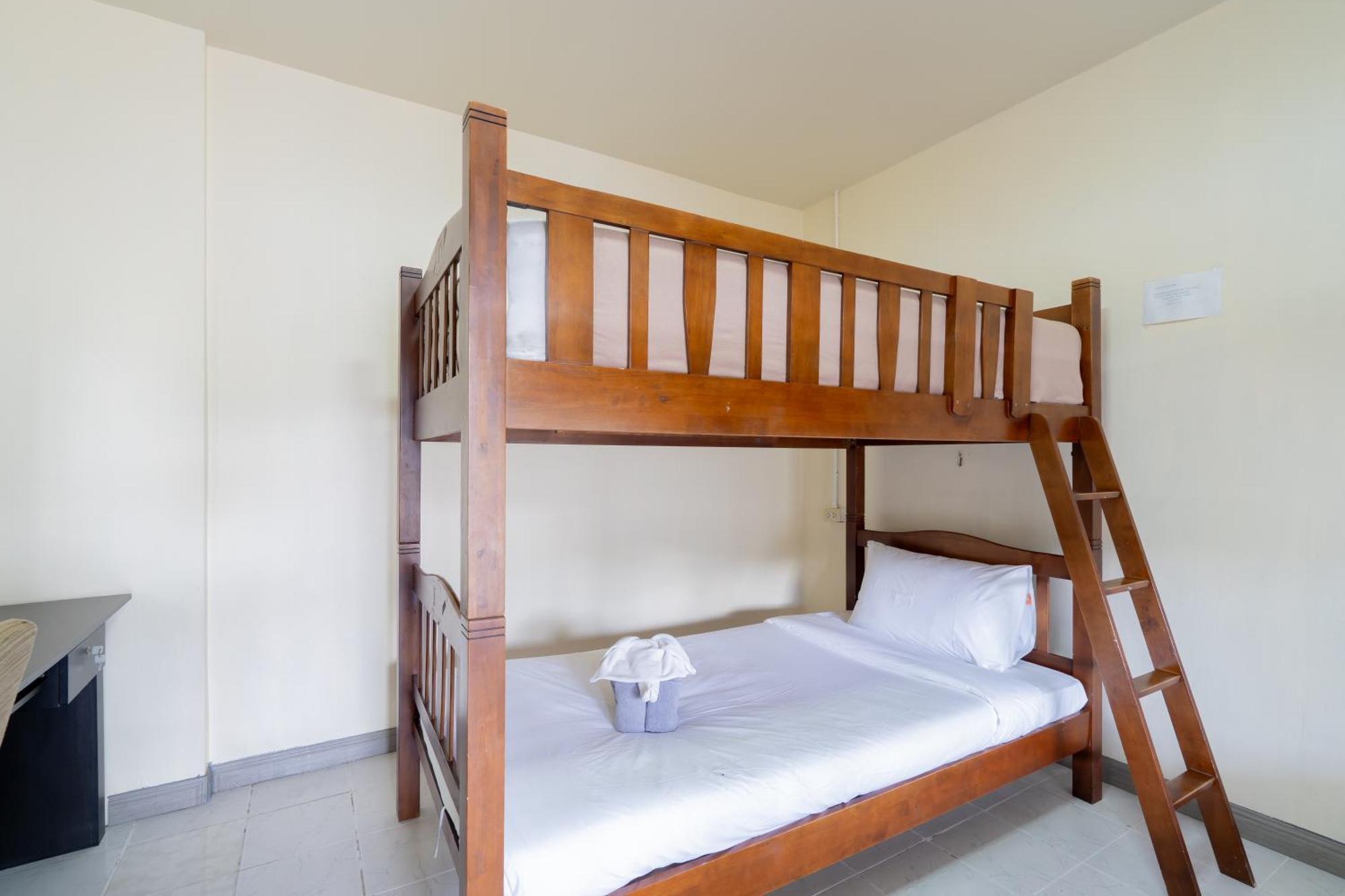 Square One Hotel Patong Dış mekan fotoğraf