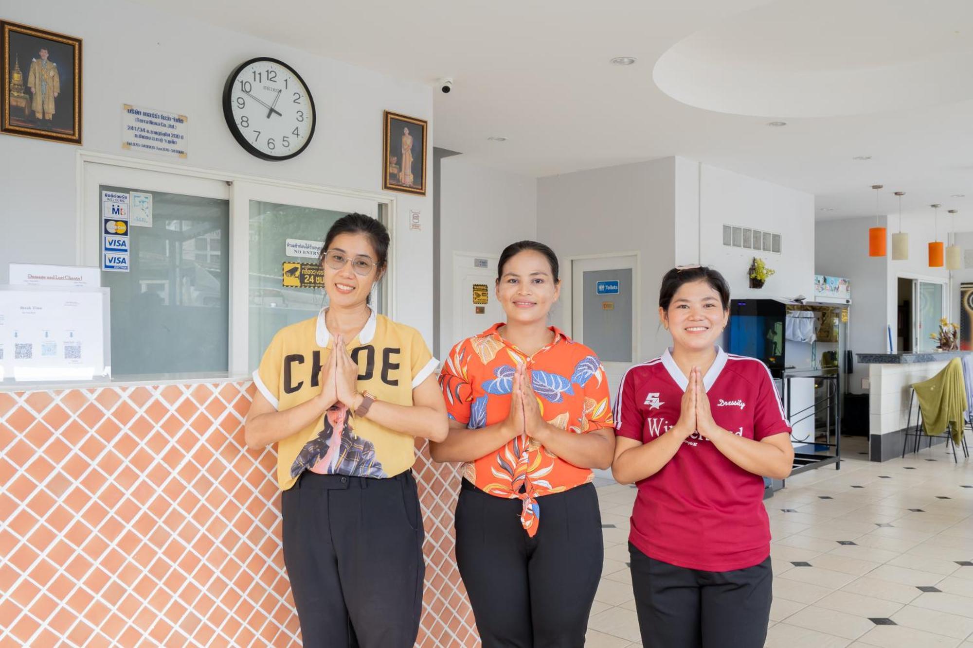Square One Hotel Patong Dış mekan fotoğraf