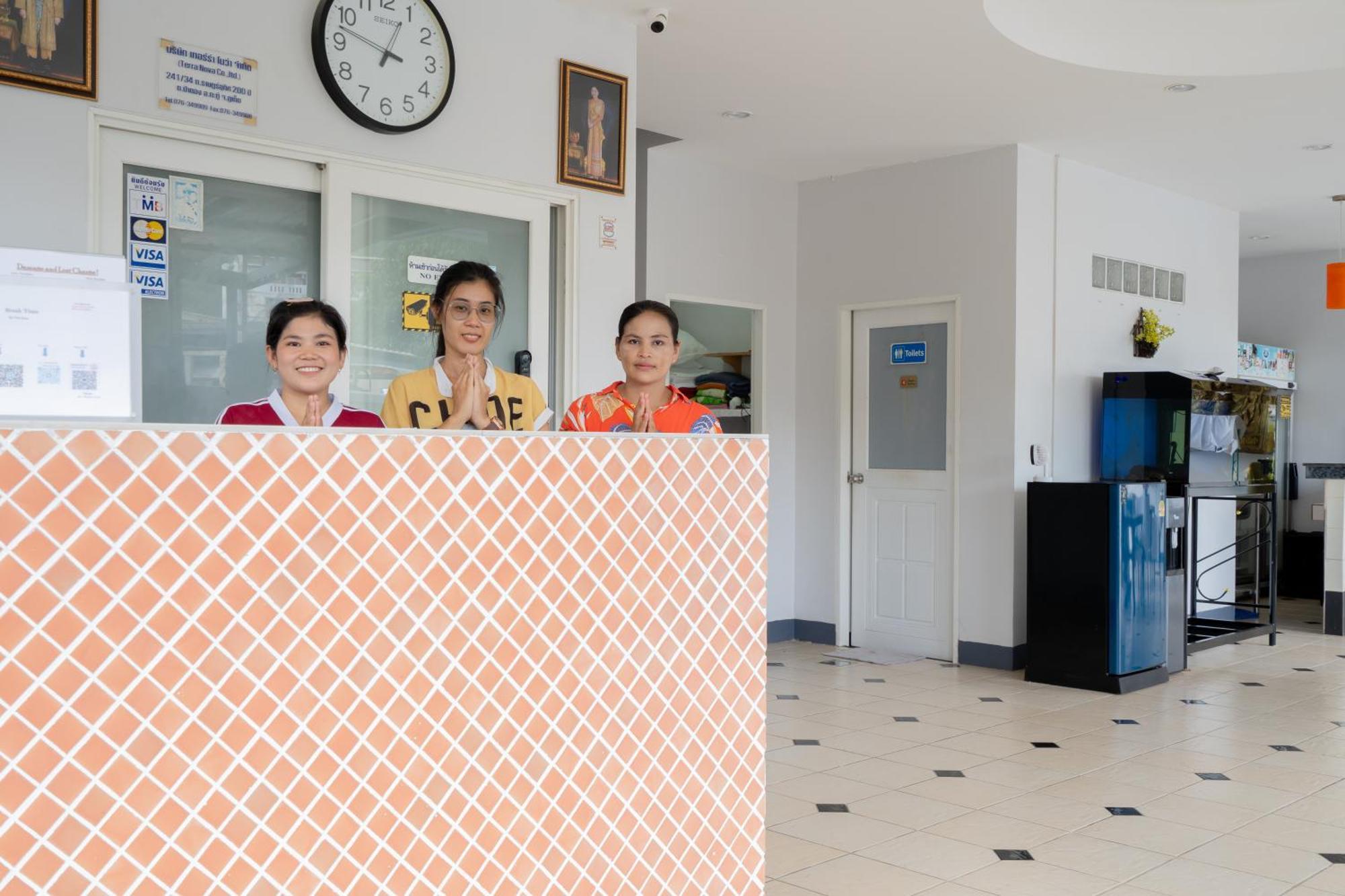 Square One Hotel Patong Dış mekan fotoğraf