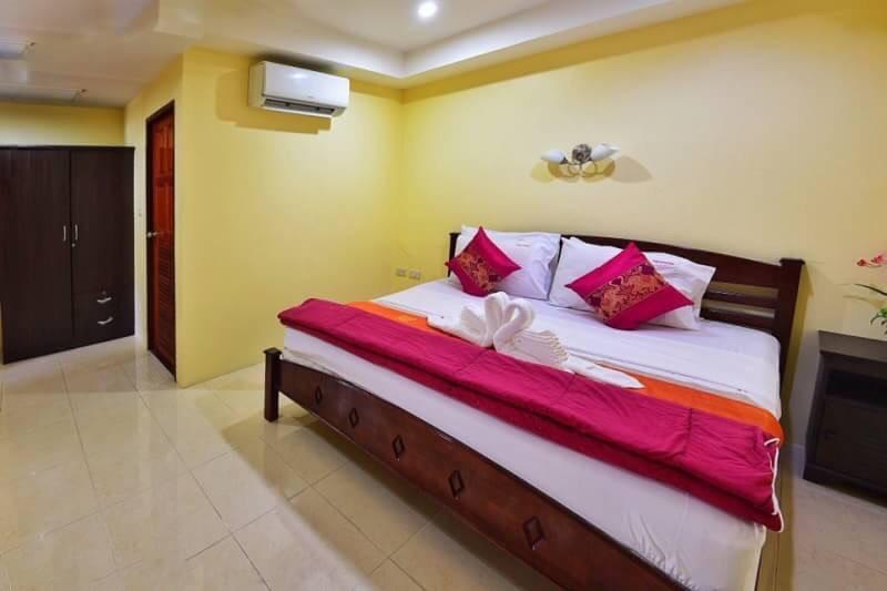 Square One Hotel Patong Dış mekan fotoğraf